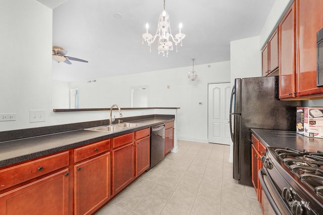 1 ITASCA Place 412, Itasca, IL 60143