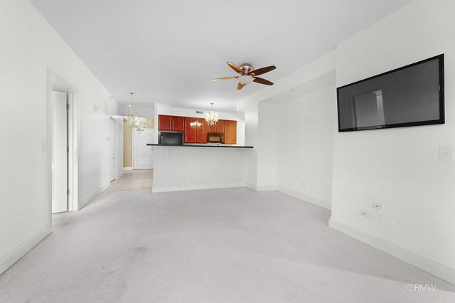 1 ITASCA Place 412, Itasca, IL 60143