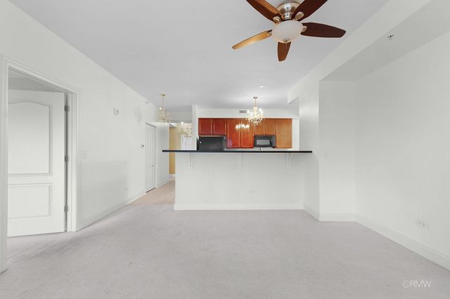 1 ITASCA Place 412, Itasca, IL 60143