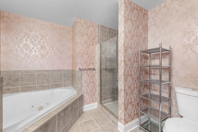 1 ITASCA Place 412, Itasca, IL 60143