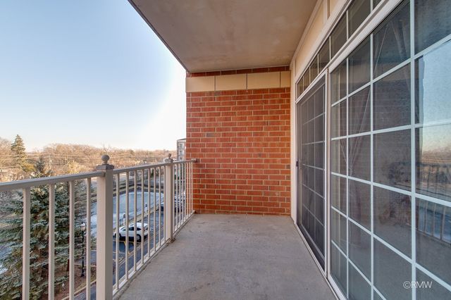 1 ITASCA Place 412, Itasca, IL 60143