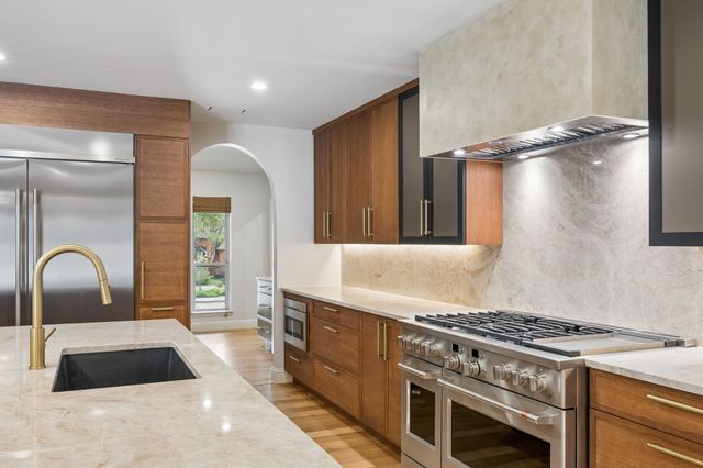 7023 Brookshire Drive, Dallas, TX 75230