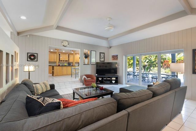 10281 SW 125th St, Miami, FL 33176