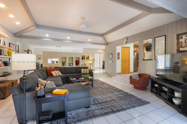 10281 SW 125th St, Miami, FL 33176