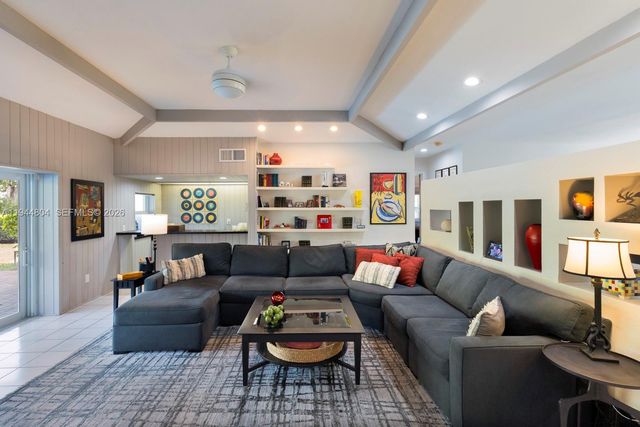 10281 SW 125th St, Miami, FL 33176