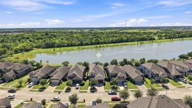 10614 Wagner Street, Iowa Colony, TX 77583
