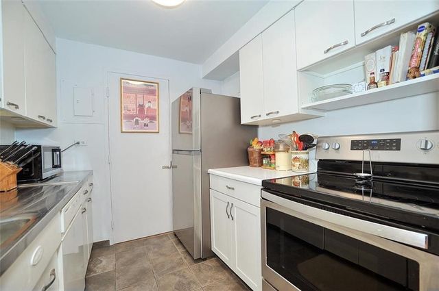 4625 Fifth Ave 211, Oakland, PA 15213
