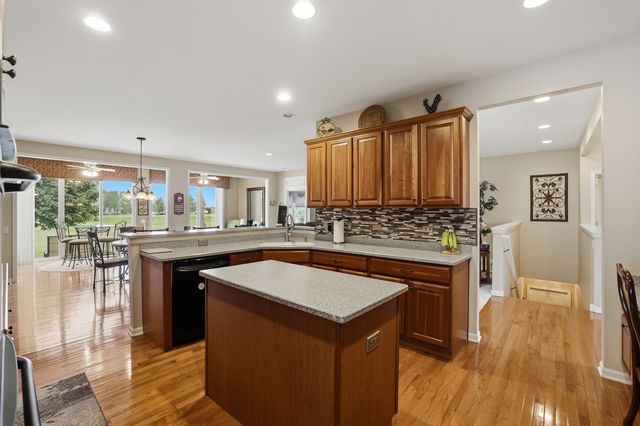12843 Farm Hill Drive, Huntley, IL 60142