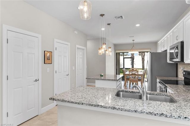 9594 Bexley DR, Fort Myers, FL 33967