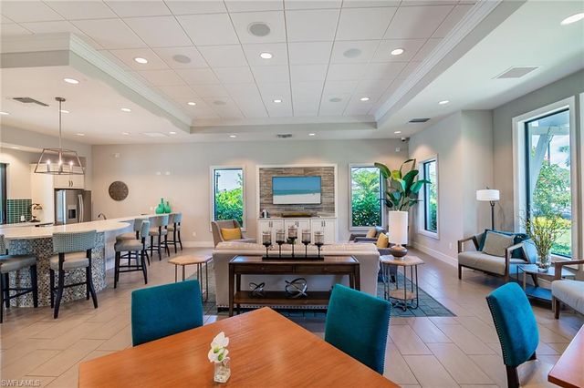9594 Bexley DR, Fort Myers, FL 33967