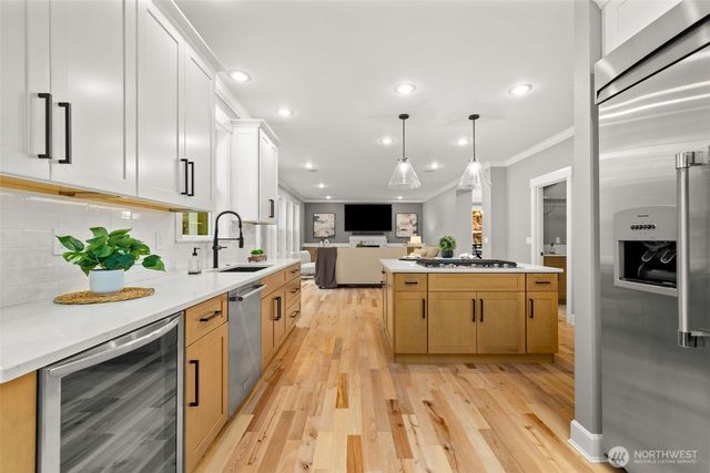 1300 N 27th Place, Renton, WA 98056