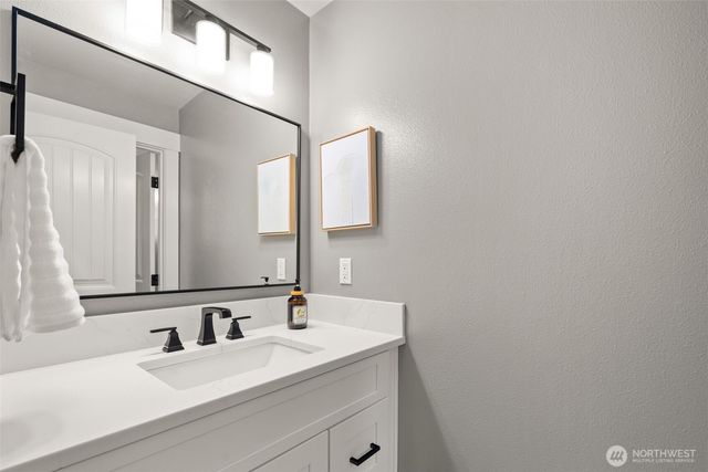 1300 N 27th Place, Renton, WA 98056