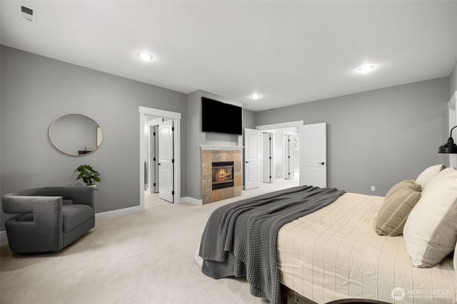1300 N 27th Place, Renton, WA 98056