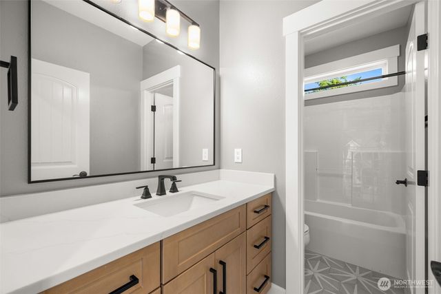 1300 N 27th Place, Renton, WA 98056