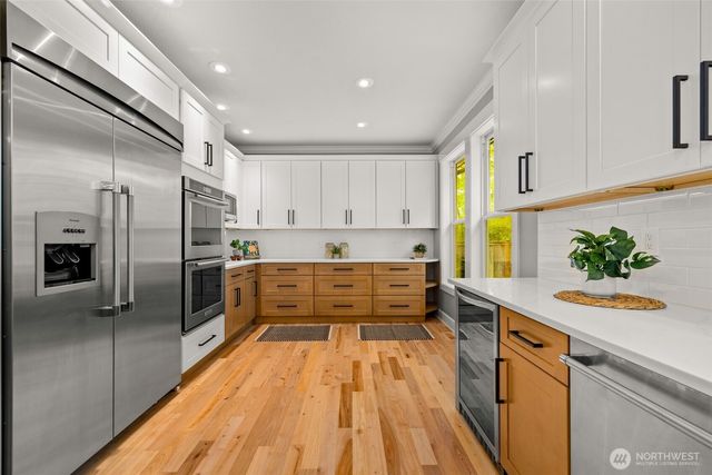 1300 N 27th Place, Renton, WA 98056