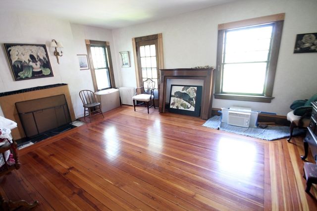 50 Bellevue Ave, Springfield, MA 01108