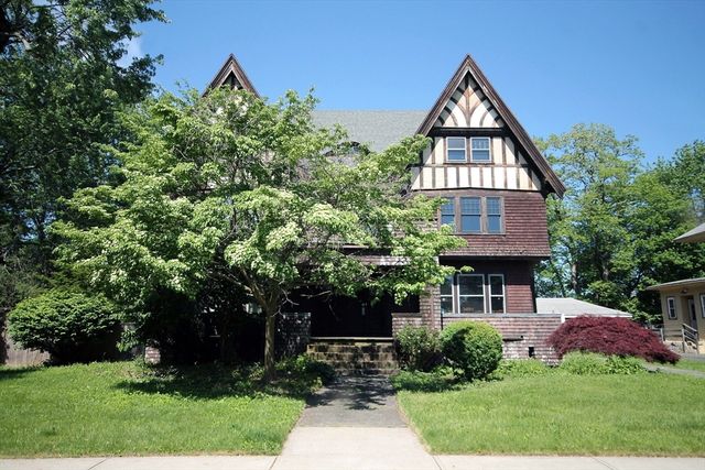 50 Bellevue Ave, Springfield, MA 01108