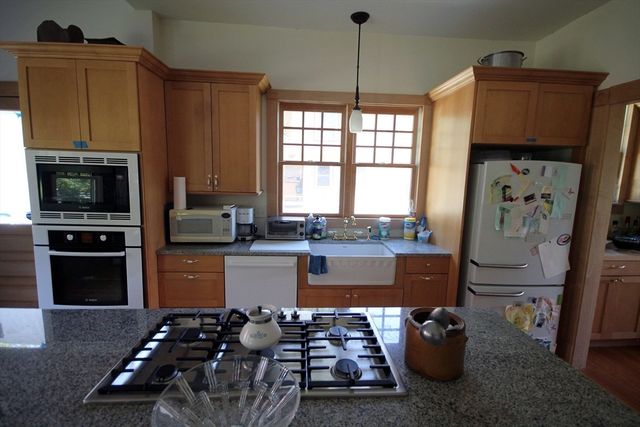 50 Bellevue Ave, Springfield, MA 01108