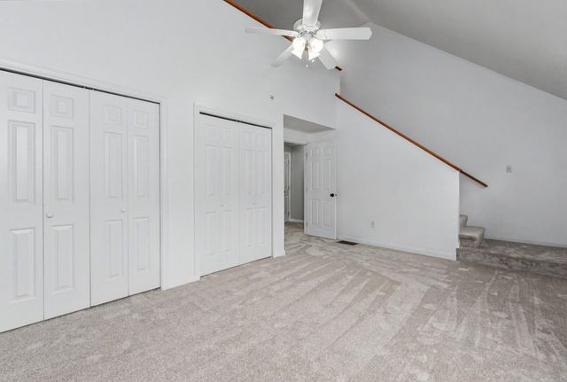 15 Elm St Apt 2, Derry, NH 03038