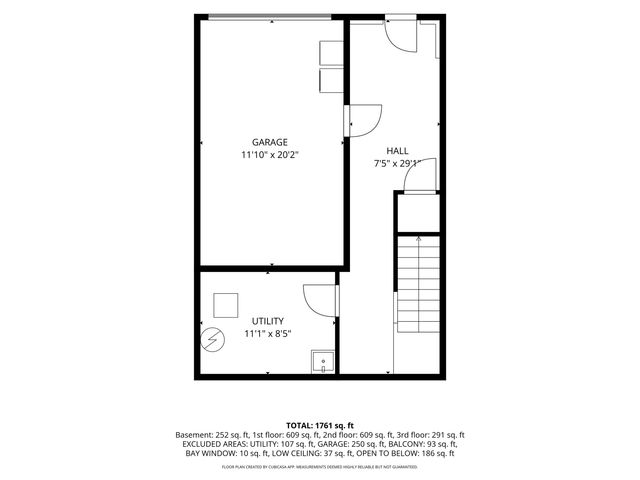 15 Elm St Apt 2, Derry, NH 03038