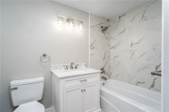 913 Charlotte Street, Hamilton, OH 45214