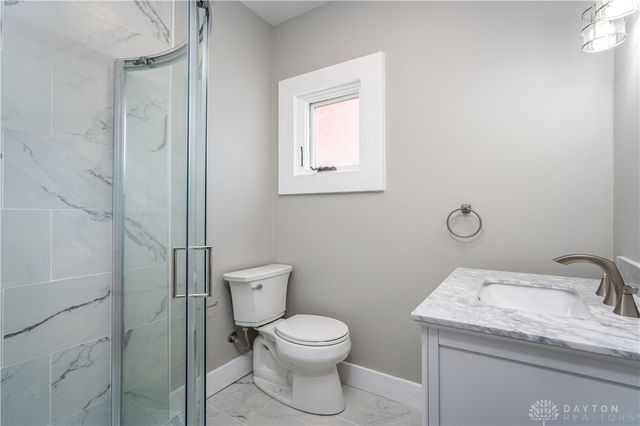 913 Charlotte Street, Hamilton, OH 45214