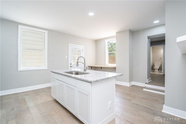 913 Charlotte Street, Hamilton, OH 45214