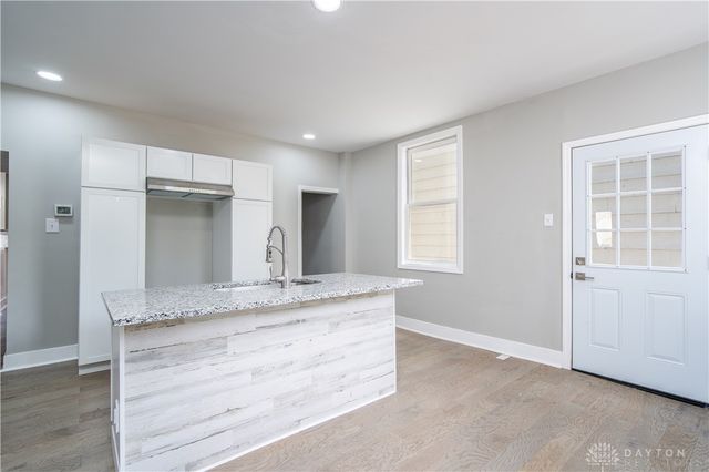 913 Charlotte Street, Hamilton, OH 45214