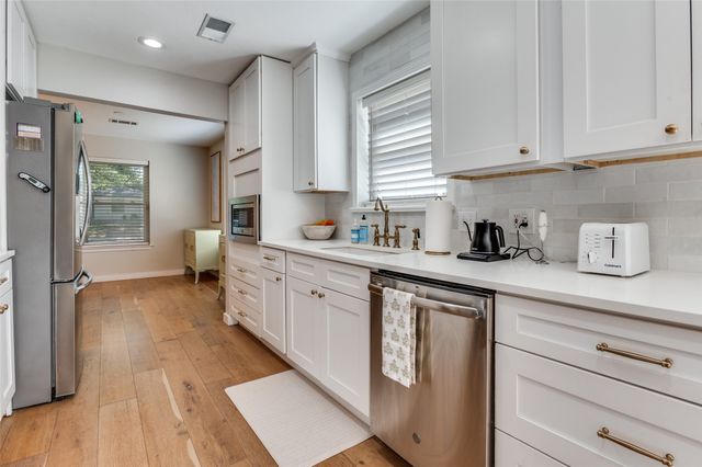 3021 Timberview Road, Dallas, TX 75229