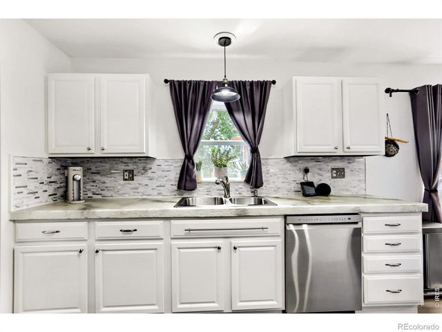 121 Victoria Drive, Fort Collins, CO 80525