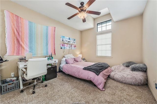 3305 Cullen, College Station, TX 77845