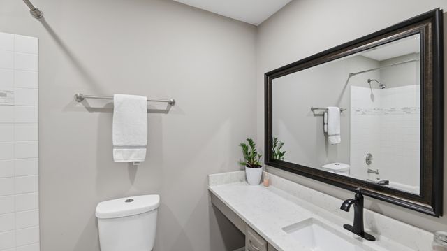 544 Bradbury Lane 544, Geneva, IL 60134