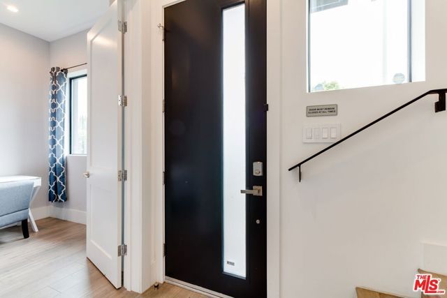 4826 W Pickford, Los Angeles, CA 90019