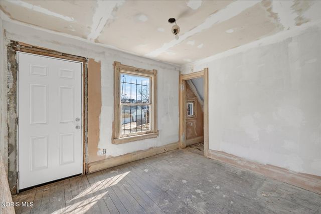 3240 N Detroit Avenue, Toledo, OH 43610