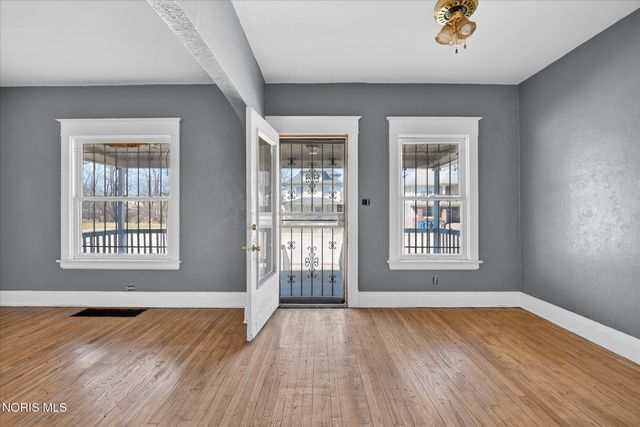 3240 N Detroit Avenue, Toledo, OH 43610