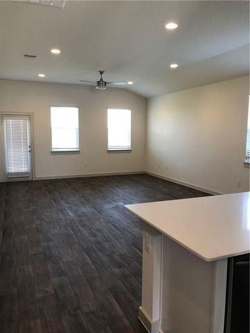4700 Canongate DR, Pflugerville, TX 78660