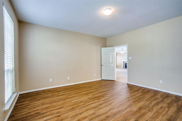 9907 Valance Way, Conroe, TX 77385