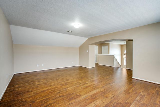 9907 Valance Way, Conroe, TX 77385