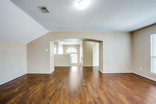 9907 Valance Way, Conroe, TX 77385