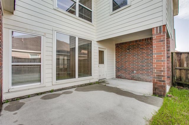 9907 Valance Way, Conroe, TX 77385