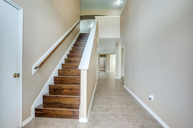 9907 Valance Way, Conroe, TX 77385