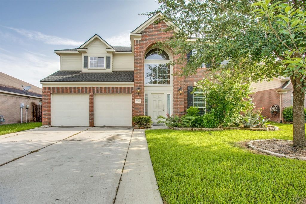 9907 Valance Way, Conroe, TX 77385