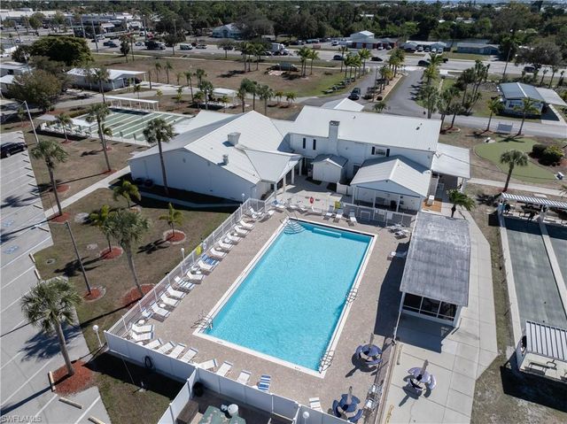 205 Carriage LN, North Fort Myers, FL 33917