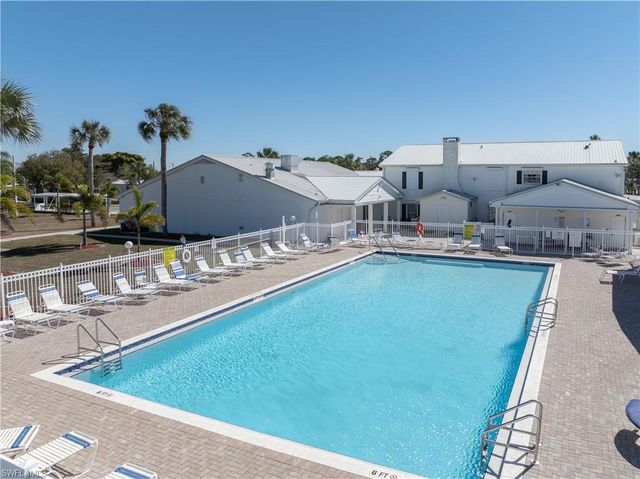 205 Carriage LN, North Fort Myers, FL 33917