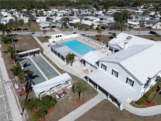 205 Carriage LN, North Fort Myers, FL 33917