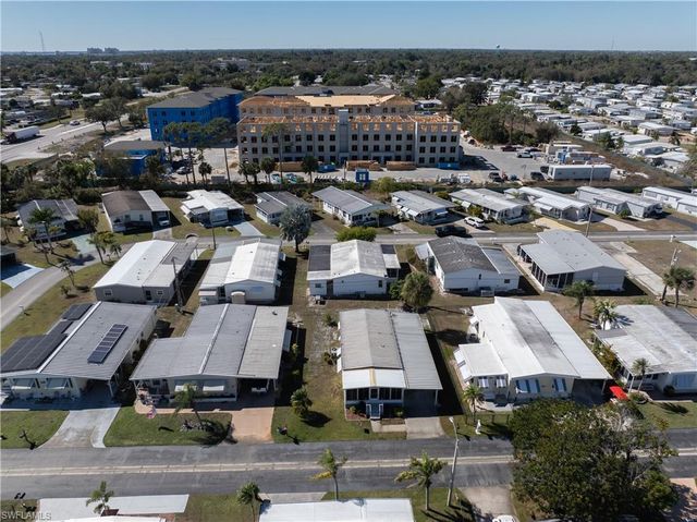 205 Carriage LN, North Fort Myers, FL 33917