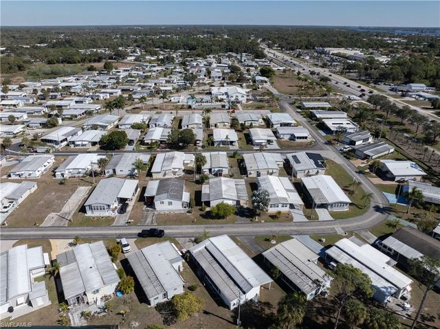 205 Carriage LN, North Fort Myers, FL 33917