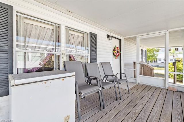 205 Carriage LN, North Fort Myers, FL 33917