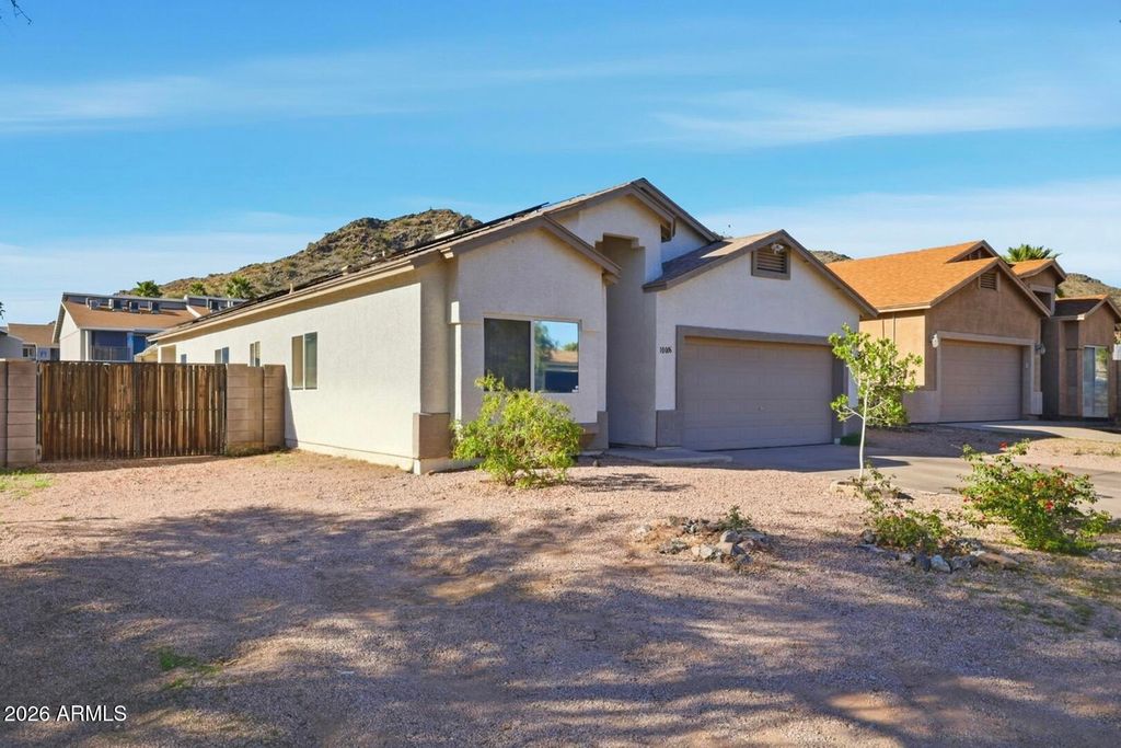 Image 1 of property listing at 10006 N 7th Place, Phoenix, AZ 85020
