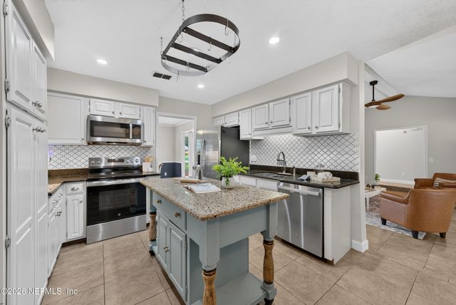 3735 HELICON Drive, Jacksonville, FL 32223